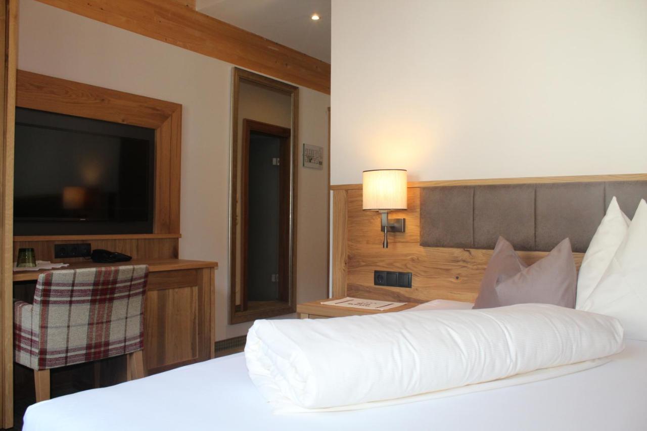 Hotel Gloeckner Und Hotel Residenz Gloeckner Mathon ภายนอก รูปภาพ